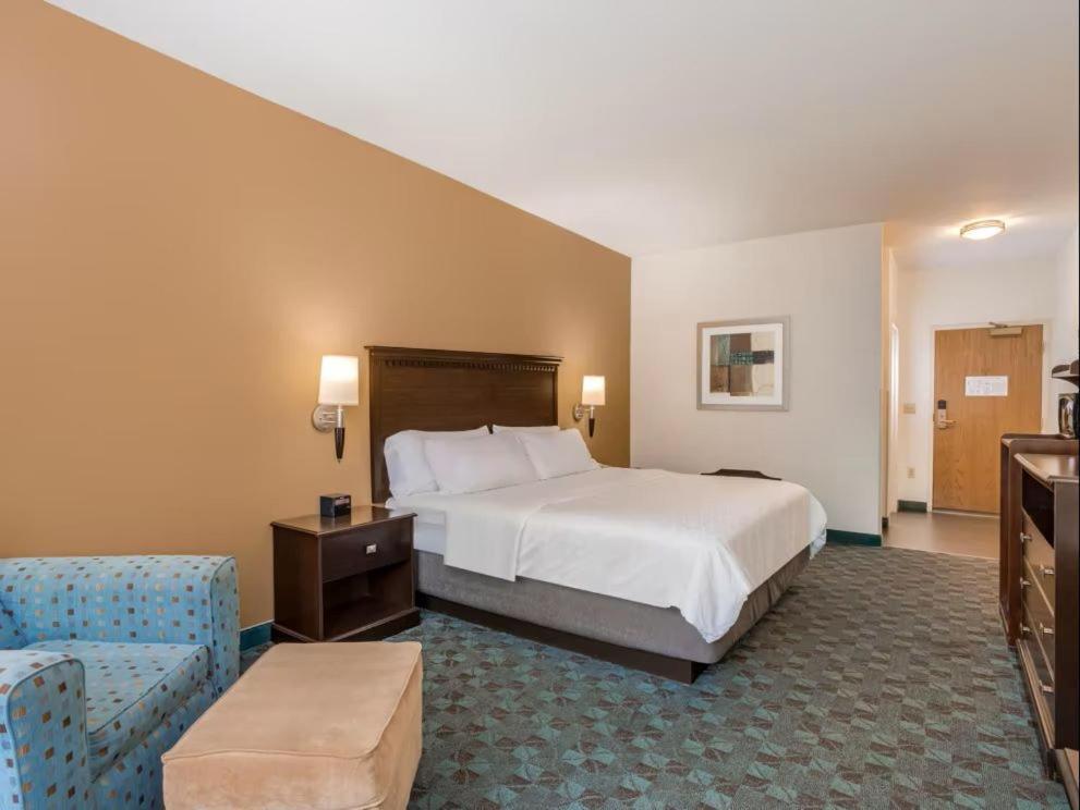 Holiday Inn Express & Suites - Canton By Ihg Eksteriør billede